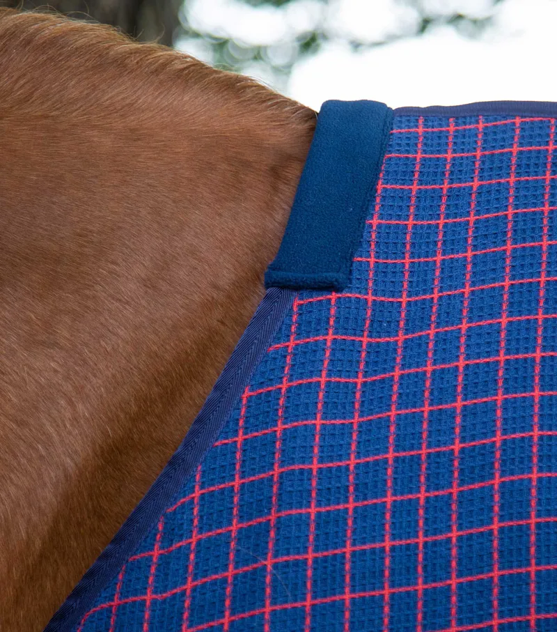 Premier Equine 3D Waffle Cooler Rug Navy 4 Premier Equine 3D Waffle Cooler Rug Navy - Image 2