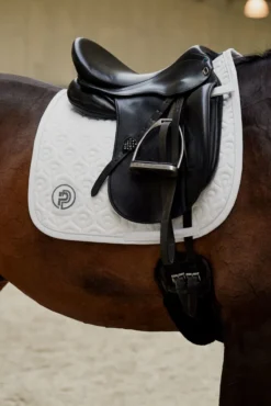 Eskadron Platinum Pure Highgloss Peacock Saddle Cloth White -Equestrian Supplies Shop 3e28402c 9357 4be0 b090 237db5a28d1b