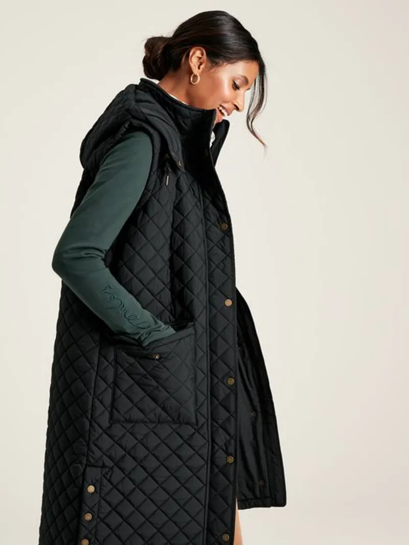 Joules Chatsworth Showerproof Longline Quilted Gilet - Black 6 Joules Chatsworth Showerproof Longline Quilted Gilet - Black - Image 4