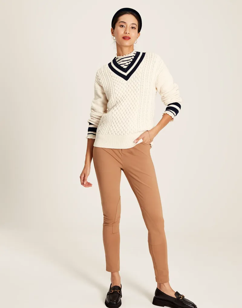 Joules Women's Dawson V-Neck Cricket Jumper - Crème Navy 5 Joules Women's Dawson V-Neck Cricket Jumper - Crème Navy - Image 3