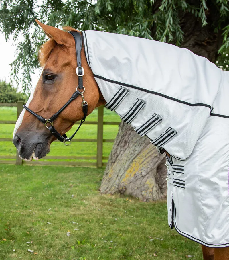 Premier Equine ShowerTex Fly Rug With Surcingles Silver 4 Premier Equine ShowerTex Fly Rug With Surcingles Silver - Image 2